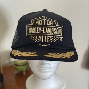 Vintage Harley Davison Captain Vintage Trucker Hat / Black / Gold